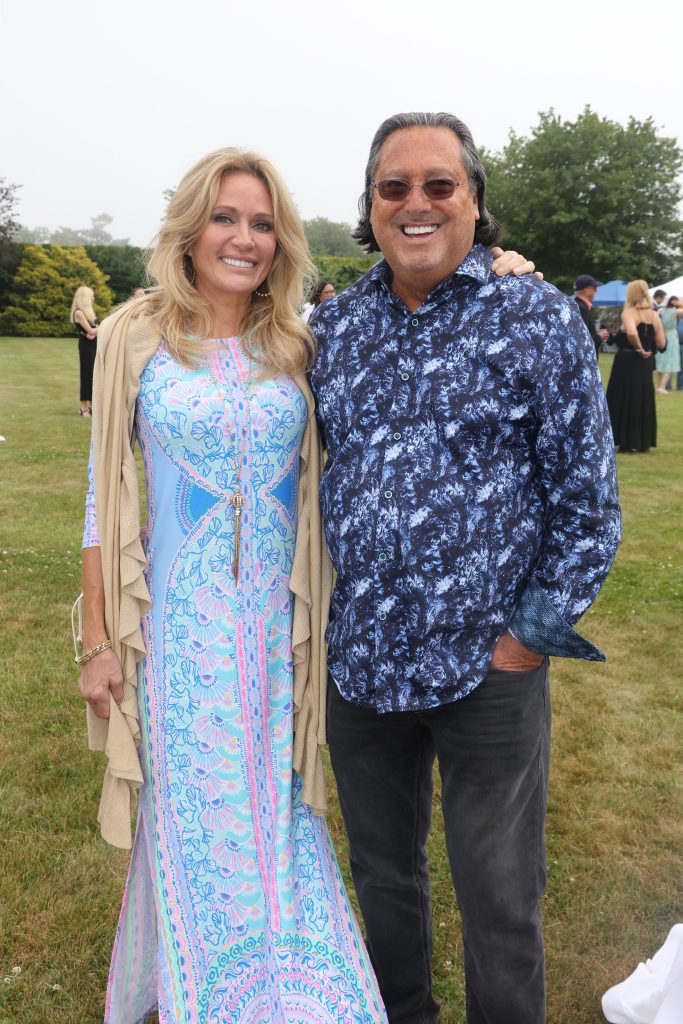 Leesa Rowland, Larry Wohl Get Wild Benefit