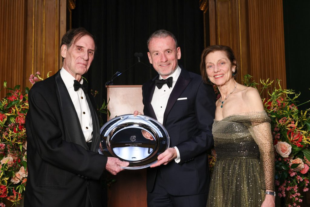 Honoree Ian Wardropper, Anna-Maria and Stephen Kellen Director Axel Rüger, and Board Chair and Gala Co-Chair Betty Eveillard; photo: Matteo Prandoni/BFA.com